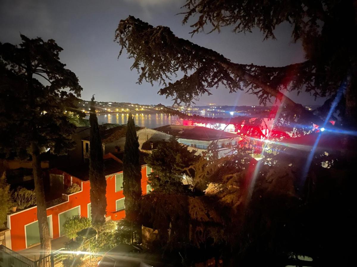 Apartment Port T3 Dans Calme Parking Prive *